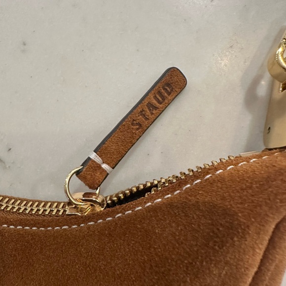 STAUD Sylvie suede shoulder bag EUC - Picture 6 of 12